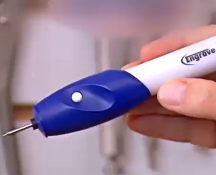 Engraved pen